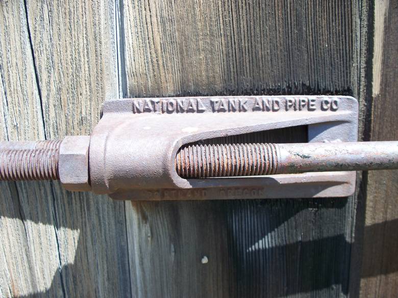 Redwood Water Tank - Close Up of Attachments